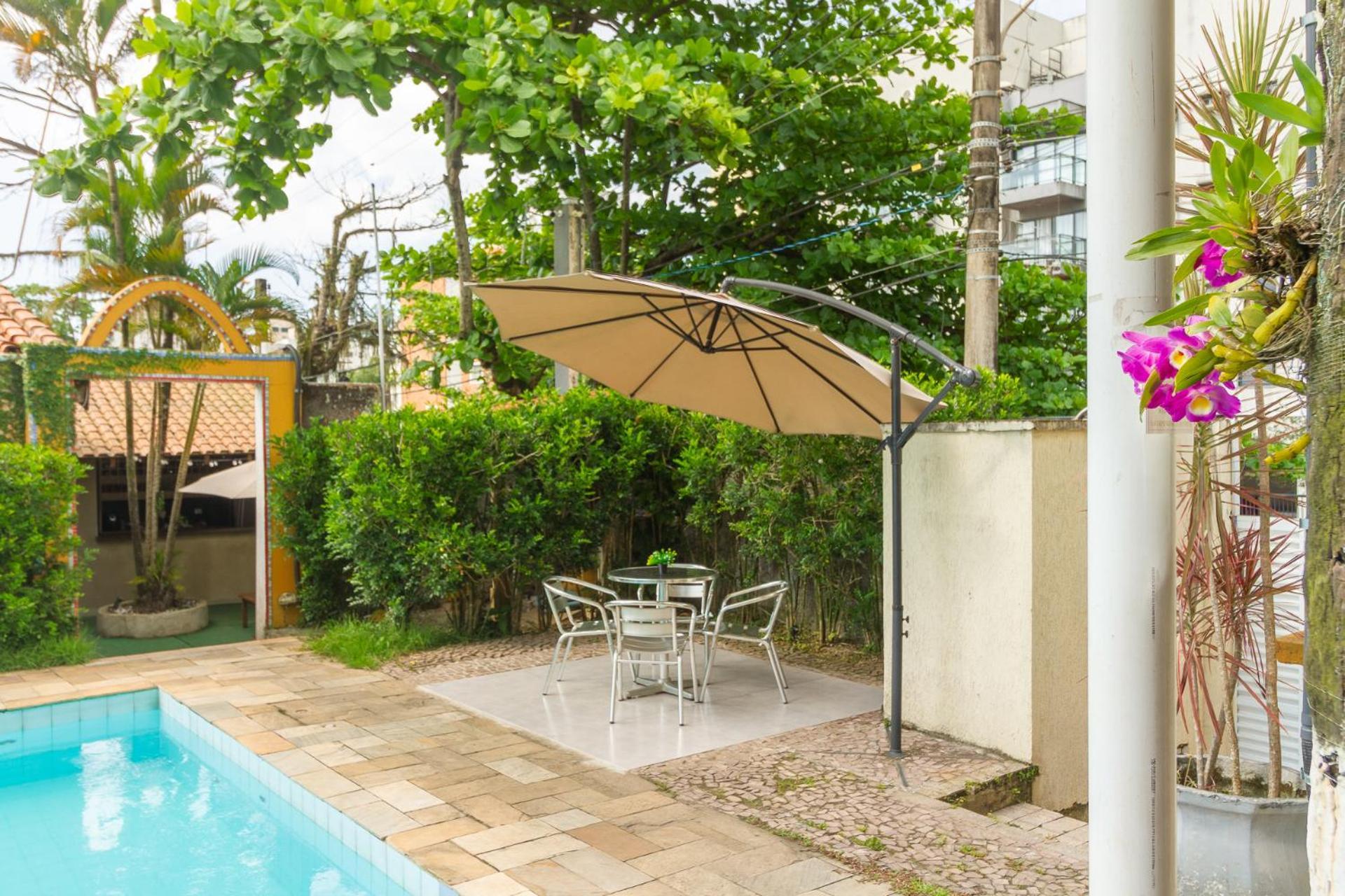 Guaruja Hostel ภายนอก รูปภาพ