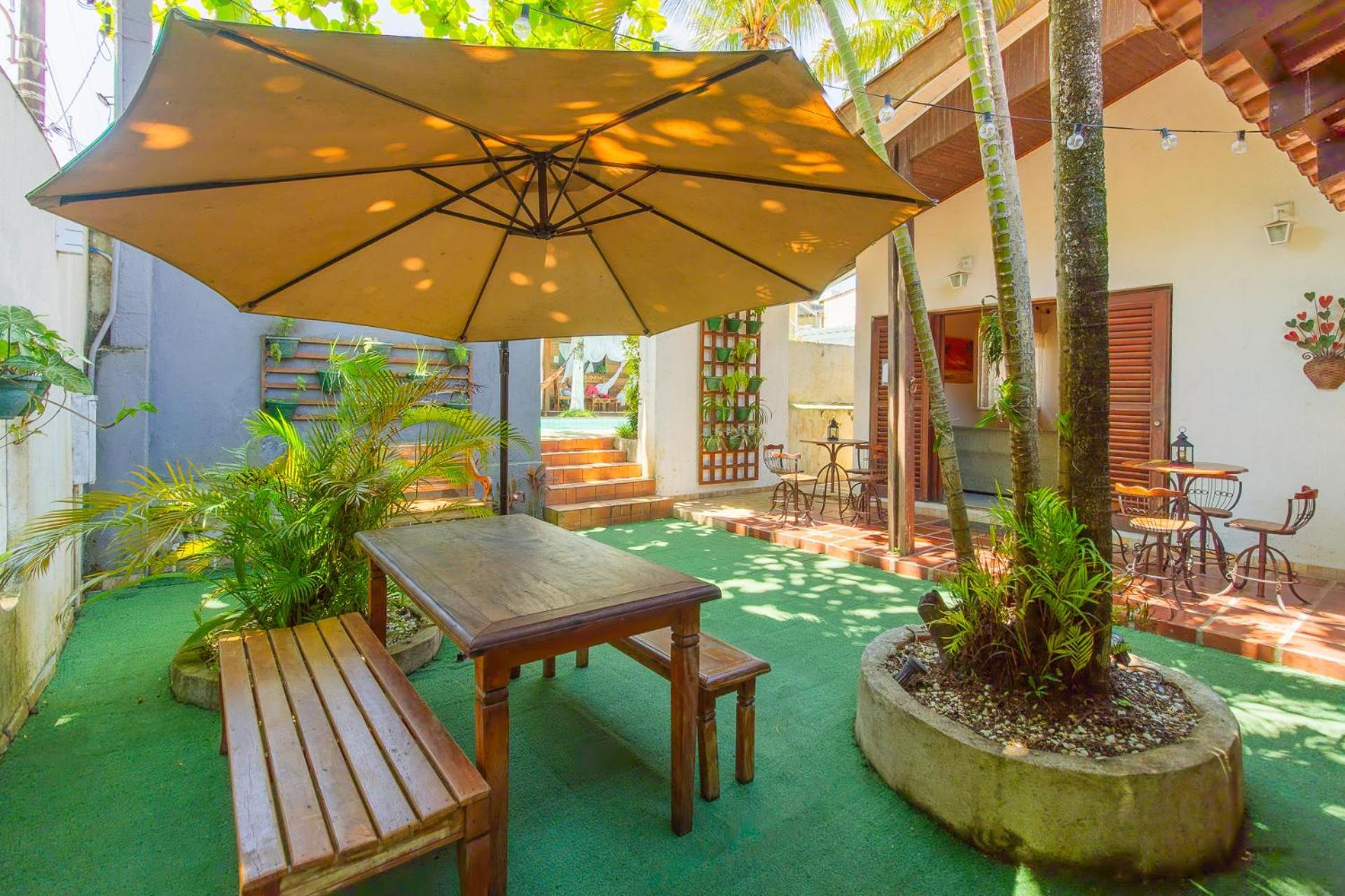 Guaruja Hostel ภายนอก รูปภาพ