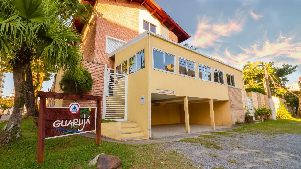 Guaruja Hostel ภายนอก รูปภาพ